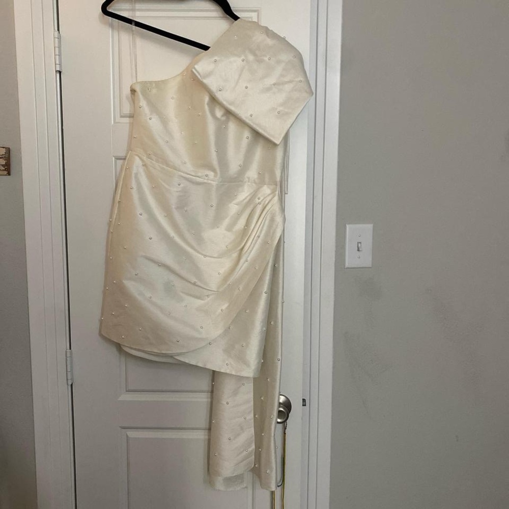 Anthropology wedding dress like new
